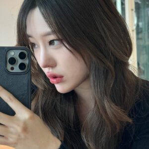 Bhasidi Petchsutee Instagram - .__.