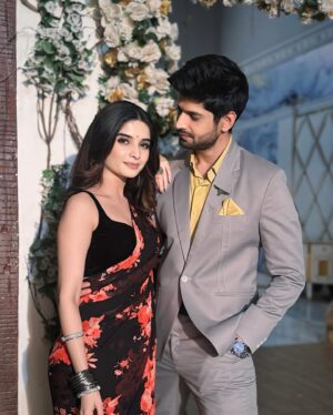 Bhavika Sharma Instagram - Let your love simmer slowly ♥️
But burn brightly 💫

#Saraj #Sunday #love 

@bhavikasharma53