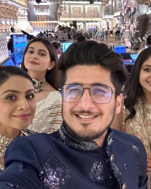 Bhavin Bhanushali Instagram - The Ambani Wedding ❤️ 
Outfit: @bhanu.designer 
#anantradhikawedding #ambaniwedding #fun
