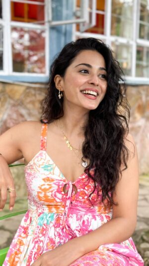 Bhaweeka Chaudhary Instagram - 🤌🏻

#trendingaudio #trendingreels #explorepage #explore #trendingsongs #stebinben #chahun
