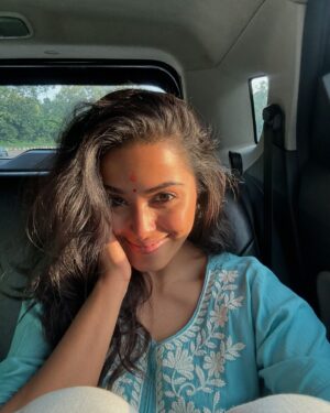 Bhaweeka Chaudhary Instagram - 🕊️