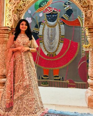Bhoomi Trivedi Instagram - Outfit by - @shilpiahujaofficial
Jewellery by - @sorayaajewels_ 
Styled by - @style_by_hetaljogi