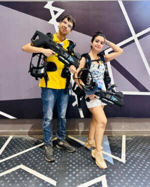 Bhoomika Mirchandani Instagram - A perfect day out with baby brother! 🤍🧿 @vivekahujaofficial