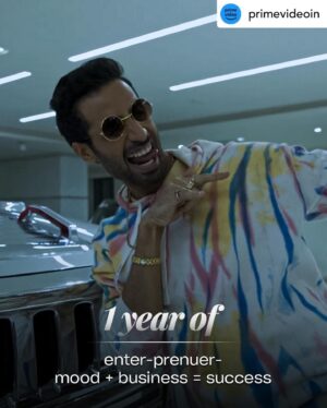 Bhuvan Arora Instagram - ONE YEAR OF #farzi 
It’s hard to believe that it has been a year since farzi came out.. because the love hasn’t stopped pouring in.. 
a show that gave me so so much that I pinch myself every single day to make myself believe that it is actually true..
THANK YOU to each and everyone of you for making farzi the most seen show of all time ❤️
This love is what drives me and I hope to live up to it and deliver more and more..
FIROZ will see you really soon again 🧿🤞🏻
Kyunki
 “Audience ji aap is safar ke purane saathi hai.. acha bura jaisa bhi waqt aaya.. aapne farzi ka saath kabhi nahi chhodda.. USKE LIYE AAPKO DIL SE THANK YOU ❤️❤️❤️”
.
#oneyearoffarzi 
@rajanddk @shahidkapoor @actorvijaysethupathi @kaykaymenon02 @raashiikhanna @itssmeamol @saqibayub_ @jaswantsinghdalal @officialzakirhussain @reginaacassandraa @mensit @iamsumankumar @d2r_films 
@punkudge @parichit5 @costumesbyneha @manishamakwana18 @chestagoswami @castingchhabra @aparnapurohit @primevideoin 
#shukrana