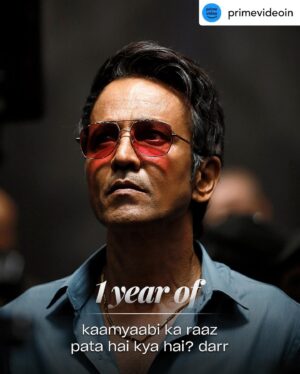 Bhuvan Arora Instagram - ONE YEAR OF #farzi 
It’s hard to believe that it has been a year since farzi came out.. because the love hasn’t stopped pouring in.. 
a show that gave me so so much that I pinch myself every single day to make myself believe that it is actually true..
THANK YOU to each and everyone of you for making farzi the most seen show of all time ❤️
This love is what drives me and I hope to live up to it and deliver more and more..
FIROZ will see you really soon again 🧿🤞🏻
Kyunki
 “Audience ji aap is safar ke purane saathi hai.. acha bura jaisa bhi waqt aaya.. aapne farzi ka saath kabhi nahi chhodda.. USKE LIYE AAPKO DIL SE THANK YOU ❤️❤️❤️”
.
#oneyearoffarzi 
@rajanddk @shahidkapoor @actorvijaysethupathi @kaykaymenon02 @raashiikhanna @itssmeamol @saqibayub_ @jaswantsinghdalal @officialzakirhussain @reginaacassandraa @mensit @iamsumankumar @d2r_films 
@punkudge @parichit5 @costumesbyneha @manishamakwana18 @chestagoswami @castingchhabra @aparnapurohit @primevideoin 
#shukrana