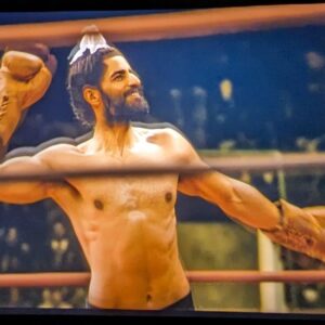 Bhuvan Arora Instagram - Here is a big thank you dance from #karnailsingh for all the love you guys are giving me and to #chanduchampion 
.
If you haven’t seen the film still.. please go and watch it ❤️🙏🏻