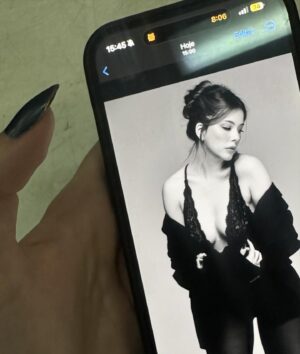 Bia Arantes Instagram - O time dela tá demais e não tamo aceitando opinião contrária / @cruzeiro