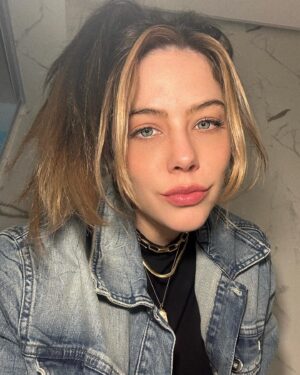 Bia Arantes Instagram - junho✨