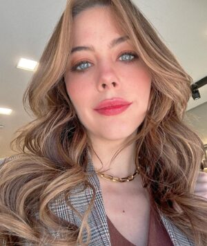 Bia Arantes Instagram - O time dela tá demais e não tamo aceitando opinião contrária / @cruzeiro