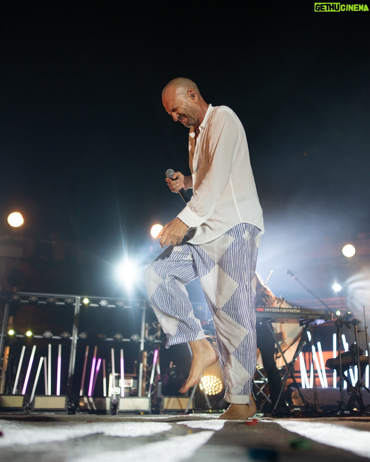 Biagio Antonacci - 19.9K Likes - L’Anfiteatro degli scavi di Pompei è stato un luogo di sangue.
Col tempo e con il lavoro di chi lo ha gestito si è trasformato in uno spazio di colori, musica e gioia.
Il mio sogno è immaginare che tutti i luoghi contemporanei di sangue abbiano lo stesso destino ❤️
Prossime date👇
🇮🇹 Barletta:
26.07.24 - Fossato del Castello
27.07.24 - Fossato del Castello
🇮🇹 Taormina:
01.08.24 - Teatro Antico
02.08.24 - Teatro Antico
03.08.24 - Teatro Antico
🇮🇹 Macerata:
09.09.24 - Sferisferio di Macerata
10.09.24 - Sferisferio di Macerata
🇮🇹 Teatro del Vittoriale:
Dal 17 settembre per 10 concerti
🎫 Biglietti disponibili su www.ticketone.it
📸 @salsanopress
#BiagioAntonacci #Live2024