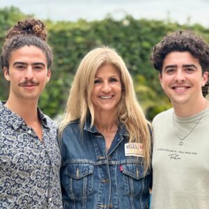 Bibá Pitta Instagram - It was a truly special day😍
I love you dear cousins Lucas &Tomas … my home is your home 
I’ll be waiting for you 💙💙!!
See you soon !! 
Enjoy life 🥰

Foi um dia mesmo especial 😍
Adoro-vos queridos primos Lucas&Tomas
A minha casa é a vossa casa 
Fico á vossa espera 💙💙
Até breve !!
Aproveitem a vida 🥰