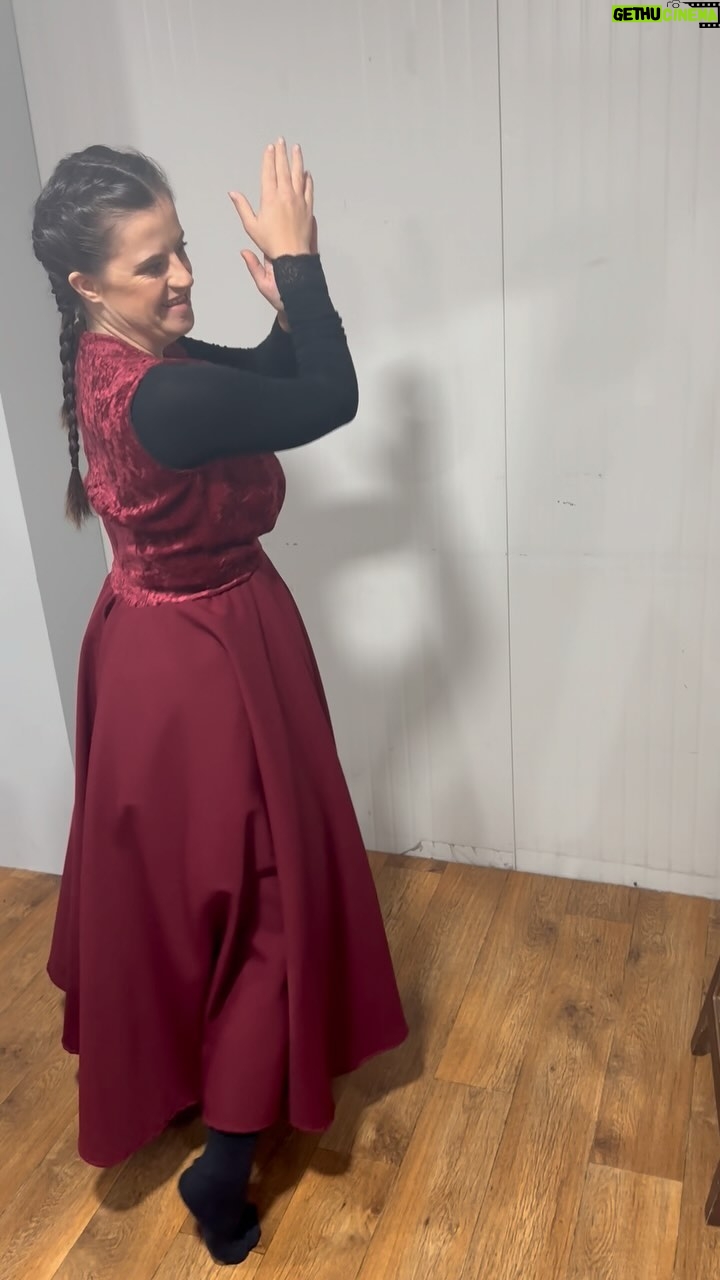 Bibá Pitta - 14.6K Likes - Olhem só a nossa special girl apanhada a treinar ao espelho 💃!! Vaidosona, maravilhosa!!!😜🥰
Adorooooo 😍(não me canso de a admirar )
A alegria e o sorriso valem tudo não é minha gente querida ?
Olé !💃 minha special girl Olé!💃
Beijinhos , dia feliz ☀️