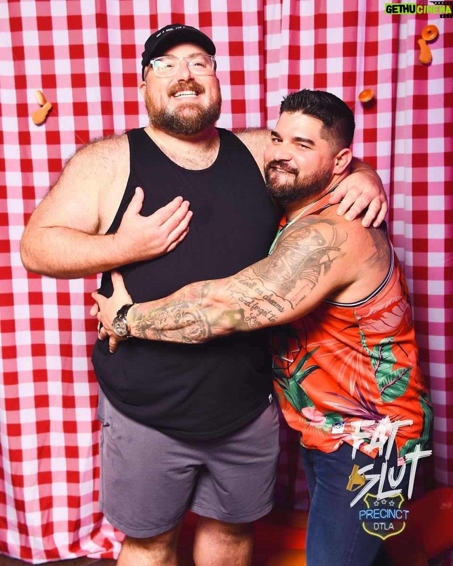 Big Dipper - 1.5K Likes - @fatslutla was a blast! I’m glad @onehugelongname finally got to see the sexy food eating contest 🍝
Photos by @jordanservicephotography