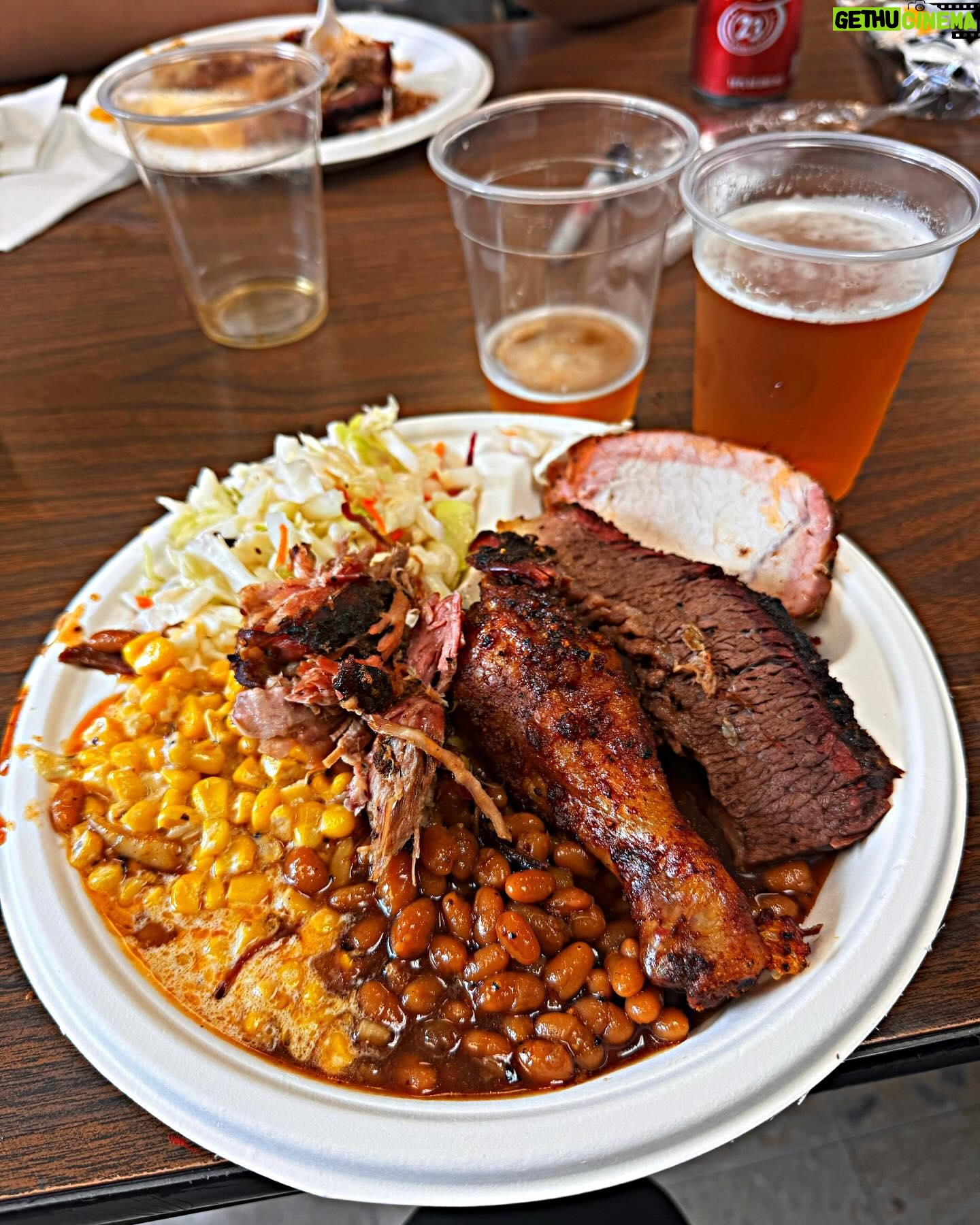 Big Moe Cason - 708 Likes - Took some time to sit down and grab a plate of my own Q & sides… straight fire like always!✊🏾😅🇺🇸 #bbq #moecasonbbq