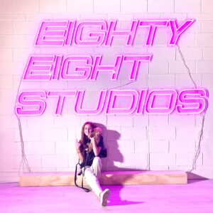 Bijan Ali Instagram - Me and Ginger just hanging at my Happy Place @eightyeightstudiosla !!! The NEW Hottest Dance Studio in NOHO! @nickgilligan 💕 @caoifecoleman 
.
.
.
.
.
.
#ladance
#dancela 
#hiphopstudio
#lahiphop 
#happiestplaceonearth 
#noho 
#dancemode 
#iambijanali 
#eightyeightstudiosla