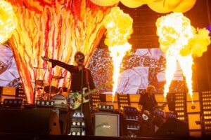 Billie Joe Armstrong Instagram - Words can’t express my gratitude for you Milano.. like we say in the east bay. I hella love ❤️ Italy 🇮🇹. All photos by @paranoidtrooper