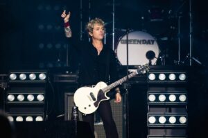 Billie Joe Armstrong Instagram - BERLIN!!!! 🇩🇪!! Incredible night. Incredible venue. We’ll remember this one forever !!!