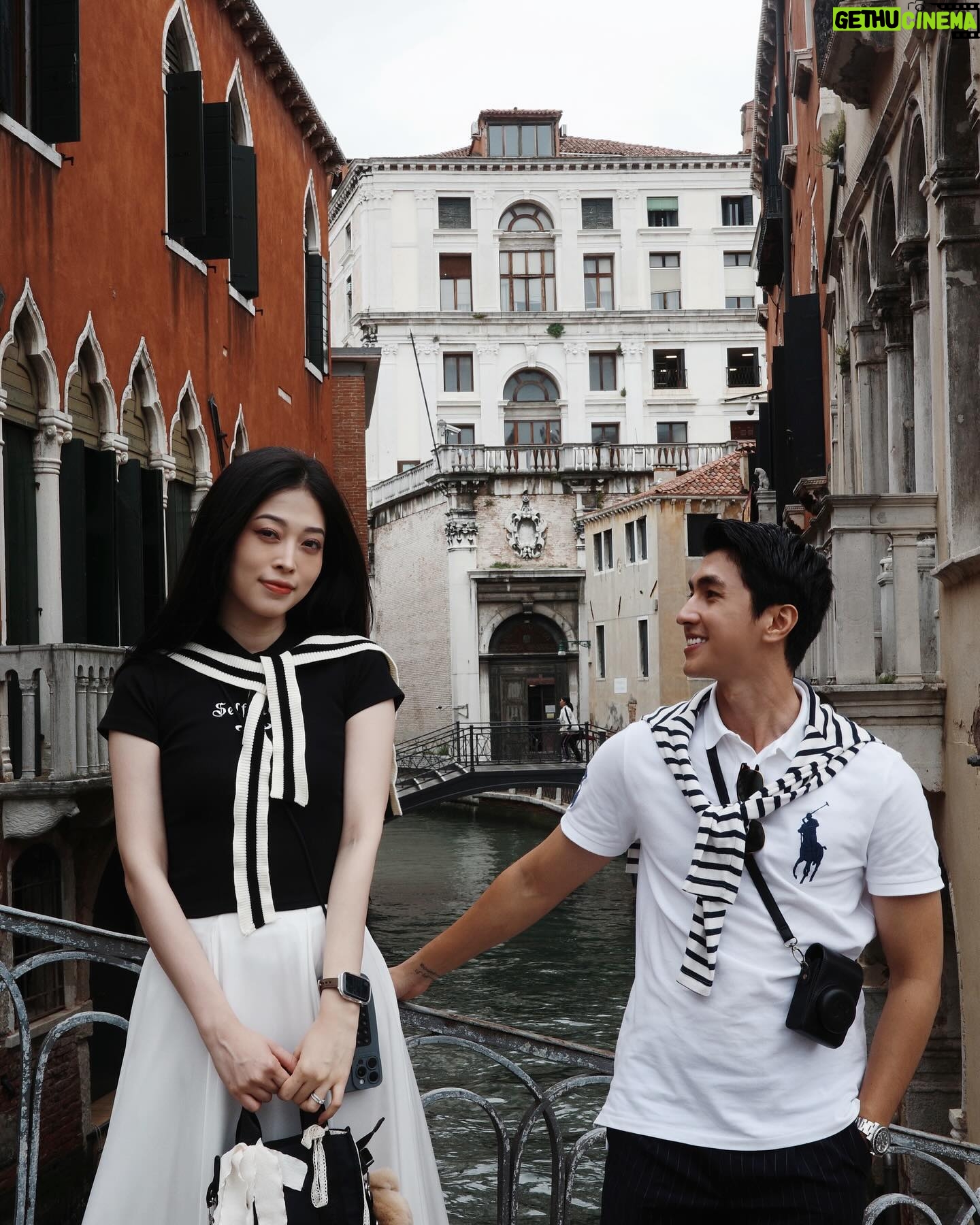 Bình An - 10.9K Likes - ❤️ Venice