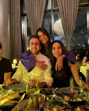 Binnaz Avcı Instagram - Çok sevdiklerimle olağanüstü bir geceydi hepinize çok teşekkür ederim @m_m_acar @ergunyildiz @elifgursavas @serdar_ssavas @gozdeozbir @aydannsener @nizamveral @dilekasici @gokmenasici @cumhurkaplan @korayyilmaz @cansuyagizzz @muge.ay1 🧿💙