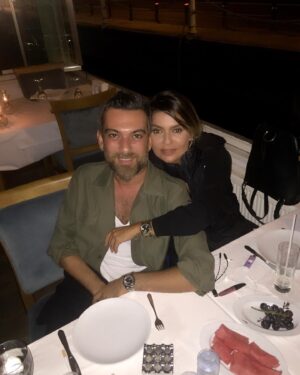Binnaz Avcı Instagram - Varlığına şükür @hakanakkaya iyi ki doğmuşsun seni çok seviyorum ❤️🎂🧿
