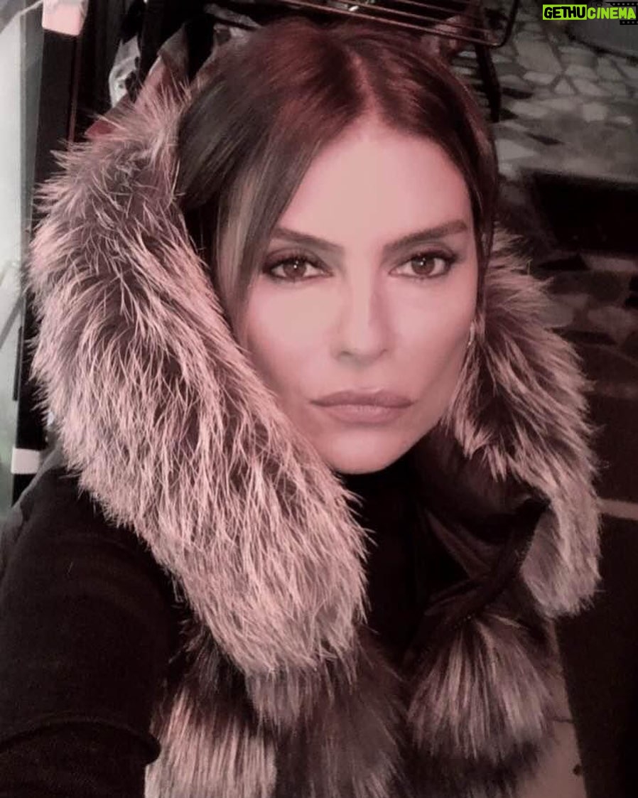 Binnaz Avcı - 652 Likes - Bugün 2017'miş 😊