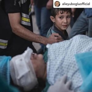 Binnaz Avcı Instagram - Posted @withregram • @alieyubogluofficial Ne kadar bağırırsan bağır, öldüren İsrail, ölenler Müslümansa dünya sağır.

İsrail, Filistin'de çocukları ve sivilleri katlediyor, hastaneyi bombalayıp 500 insanı öldürüyor, 7 milyar dünyalı da seyrediyor.

Döktüğün çocuk kanı ve gözyaşında boğul Netenyahu.