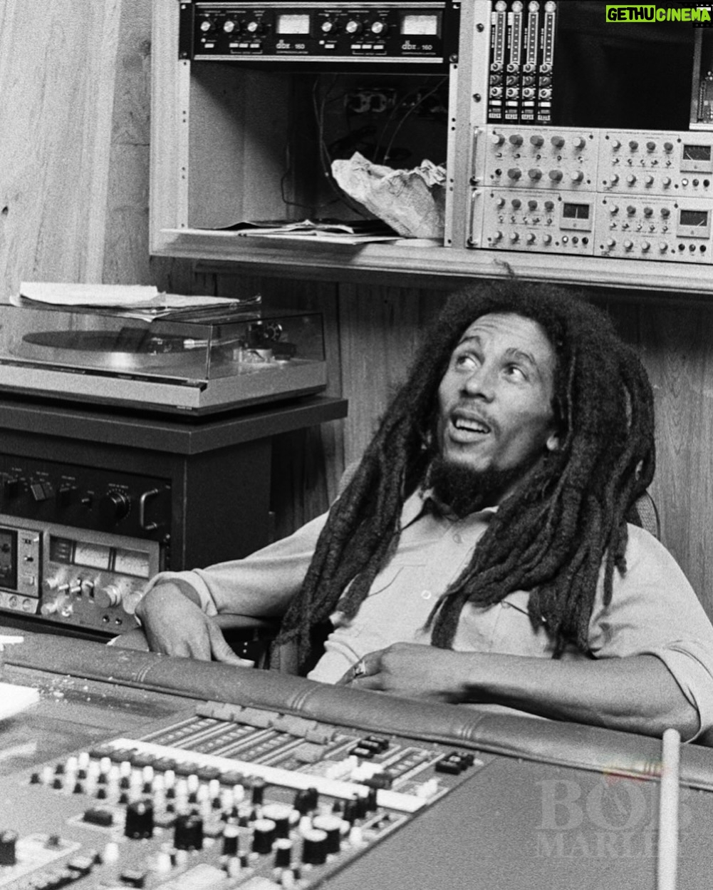 Bob Marley - 116.4K Likes - Today is National Vinyl Record Day! Let us know what you’re spinning in the comments 🎶🔊
📷 by #AdrianBoot
©️ Fifty-Six Hope Road Music Ltd.
#bobmarley #reggae #vinyl #vinylcollection #vinylcommunity #vinylcollector #vinyllover #nationalvinylrecordday