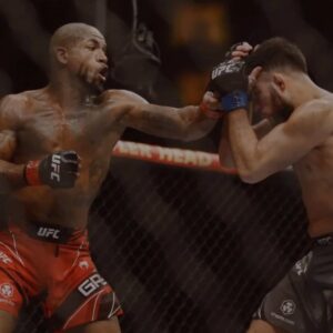 Bobby Green Instagram - 🚨 UFC 304 tomorrow night! 
Sunshine and strength: powering up with a champion. ☀️#SolarPower #FightForTheFuture 🥊 #magsolar
