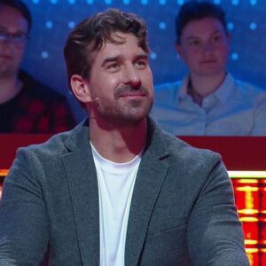 Boris Valábik Instagram - Ďakujem @rtvs_official #Čojaviem ,že ste mi pomohli sa odvďačiť za všetkých vďačných rodičov Fakultnej nemocnici v Martine. Vidieť tie malé telíčka odkázané na pomoc skvelých ľudí (nie len) z tejto nemocnice je oči otvárajúce.
#goodcause 
#grateful
