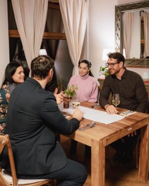 Boris Valábik Instagram - Ďakujem @penziondolina.sk Či už pohodové posedenie vo štvorici, tak trochu hektická rodinná oslava 🤭, alebo dokonca svadba (nie, nie moja 😁) vždy to u vás bolo super. PERFEKTNÁ kuchyňa, skvelé, bezpečné prostredie pre deti bez áut v okolí a les 😍 Mňa ste si získali 👌🤝
#greatplace 
#restauracia 
#penzion 
#penziondolina