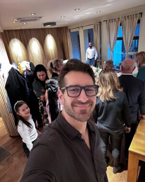 Boris Valábik Instagram - Ďakujem @penziondolina.sk Či už pohodové posedenie vo štvorici, tak trochu hektická rodinná oslava 🤭, alebo dokonca svadba (nie, nie moja 😁) vždy to u vás bolo super. PERFEKTNÁ kuchyňa, skvelé, bezpečné prostredie pre deti bez áut v okolí a les 😍 Mňa ste si získali 👌🤝
#greatplace 
#restauracia 
#penzion 
#penziondolina