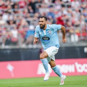 Borja Iglesias Instagram - vs @losclive