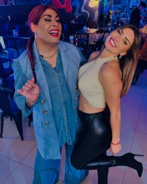 Botota Fox Instagram - Te amo ❤️💕 mi @_faloon_ hermosa !!! Estuvo tremendooooo💥💥💥💥
El domingo se estrena por mi canal de @youtube 🎉
Gracias a todo el público que nos acompañó‼️