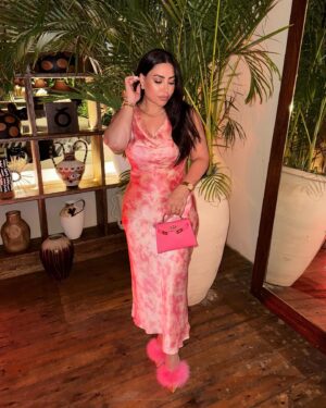 Boussy Instagram - 🌸🌸🌸