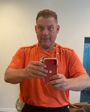 Brad William Henke Instagram - Well - 2 Stents for my heart and my spleen and half my pancreas gone to remove a golf sized tumor tumor - this is what is left of me lol - but NO CANCER - the heart is good / NO DAMAGE - I can work out in three weeks - LET’s GO!  Going to PROSPER this next chaoterc in family - love - life  and career with a CLEAN BILL OF HEALTH -  I’m looking to be to the lead of an amazing tv slow - holler at your boy - it’s time to shine