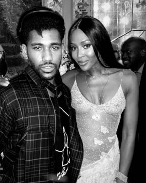 Brandon Mychal Smith Instagram - @britishvogue @naomi @tiffanyandco @viviennewestwood @annabelsmayfair 
Where Kings🤴🏽🤴🏻& Queens 👸🏽 👸🏼Unite “Fashion is the lens into my soul“