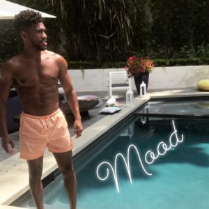 Brandon Mychal Smith Instagram - Happy New Year from London🇬🇧 🎊🎆#InspireGreatness #NoCap19 🧢