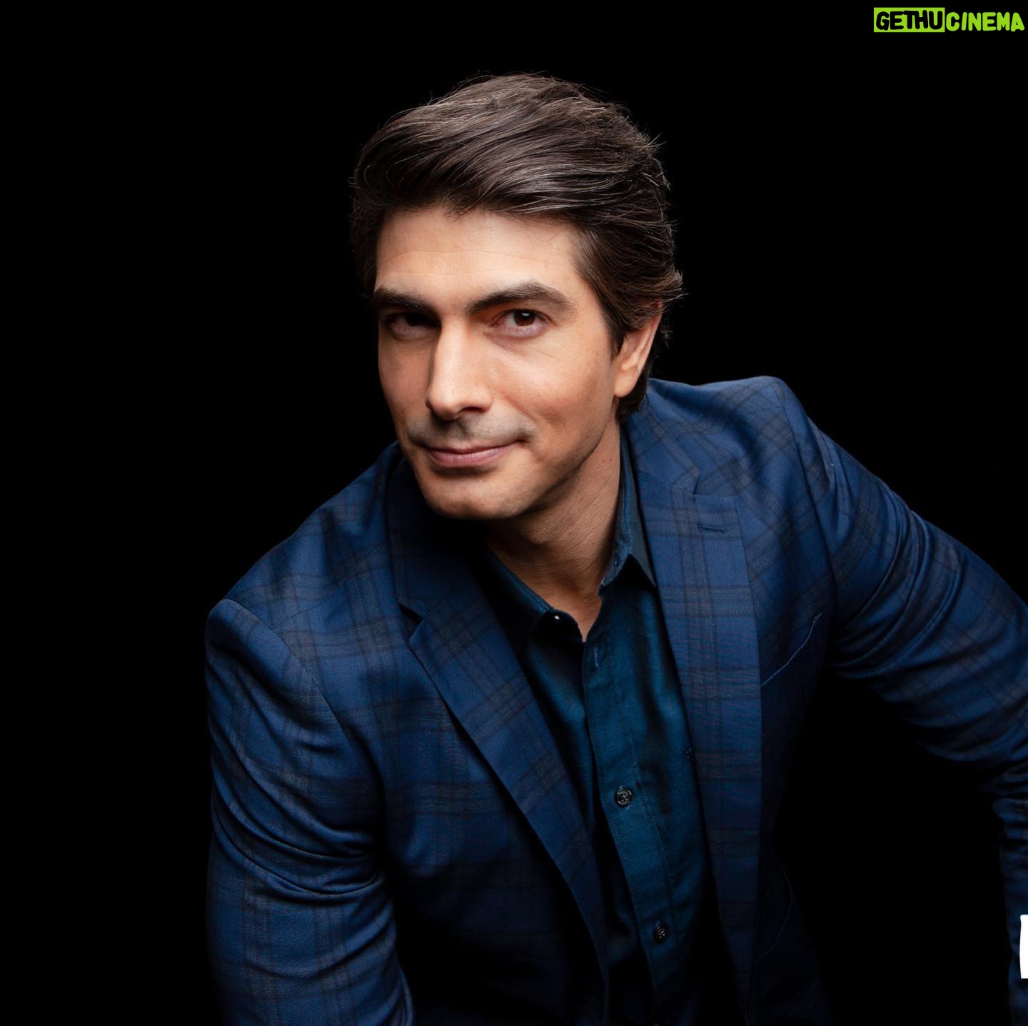 Brandon Routh - 125.2K Likes - Had a great time talking all things @cw_legendsoftomorrow & #CrisisOnInfiniteEarths yesterday with @fatsmorte at @buildseriesnyc! Thank you!
—LINK to video in bio—
Photos by: @jammi_york 🙏🏼👊🏻 And thank you also to @perryellis for the great jacket/shirt combo!
Grooming by: @Natashaleibel 👌🏼
PR: @jenn.plante 👊🏻 @ouraring also making a fashionable appearance. 😉
#LegendsOfTomorrow