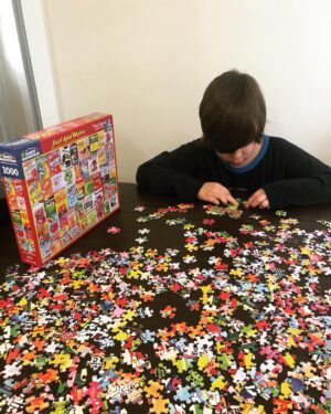 Brandon Routh Instagram - It took getting #quarantined—but we finally got him into puzzles!
Or maybe he just got to the right age (for him). 😄
#Puzzles
