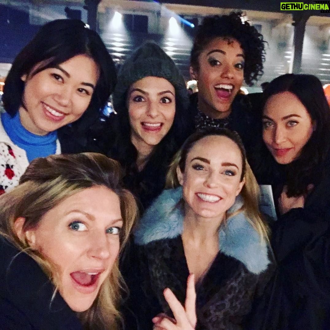 Brandon Routh - 74.8K Likes - In recognition of #InternationalWomensDay I must shout out the smart, funny, kick-ass ladies of #LegendsOfTomorrow! And all the women who make up the cast, crew, & writers—making this show as great as it is.
Thank you to them, my mom, sisters, wife and women everywhere kicking ass and breaking stereotypes daily! 👊🏻❤️🙏🏼
