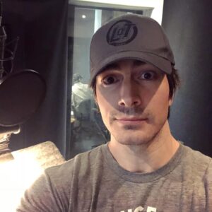 Brandon Routh Instagram - Back to the recording booth for another fun little ditty on #LegendsOfTomorrow. 😄
#Ep506