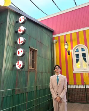 Brandon Salim Instagram - Jiro Horikoshi pulang kampung ke Nagoya guys!

Suit by @agusslim !!!!!