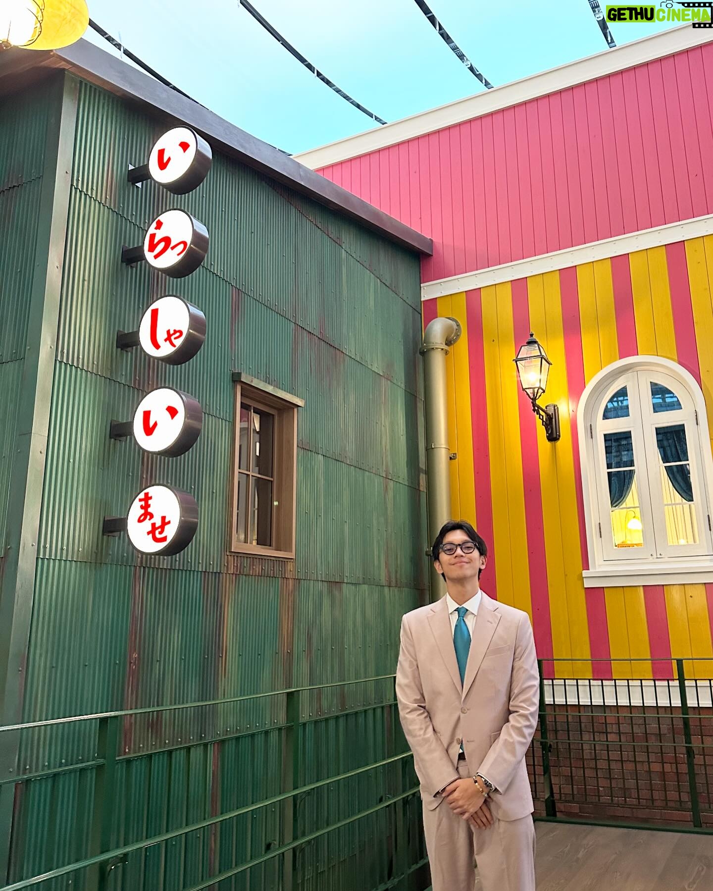 Brandon Salim - 71.1K Likes - Jiro Horikoshi pulang kampung ke Nagoya guys!
Suit by @agusslim !!!!!