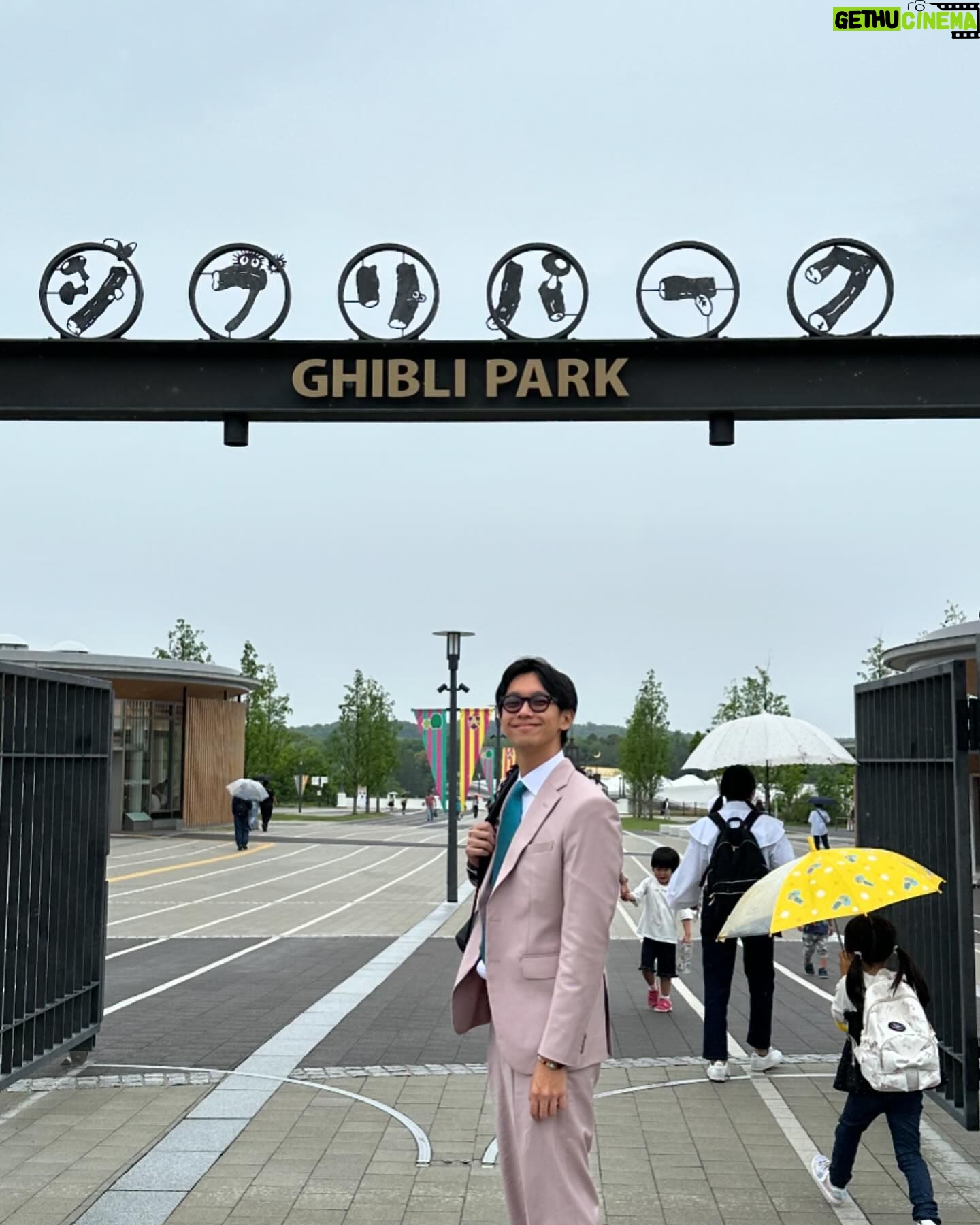Brandon Salim - 71.1K Likes - Jiro Horikoshi pulang kampung ke Nagoya guys!
Suit by @agusslim !!!!!