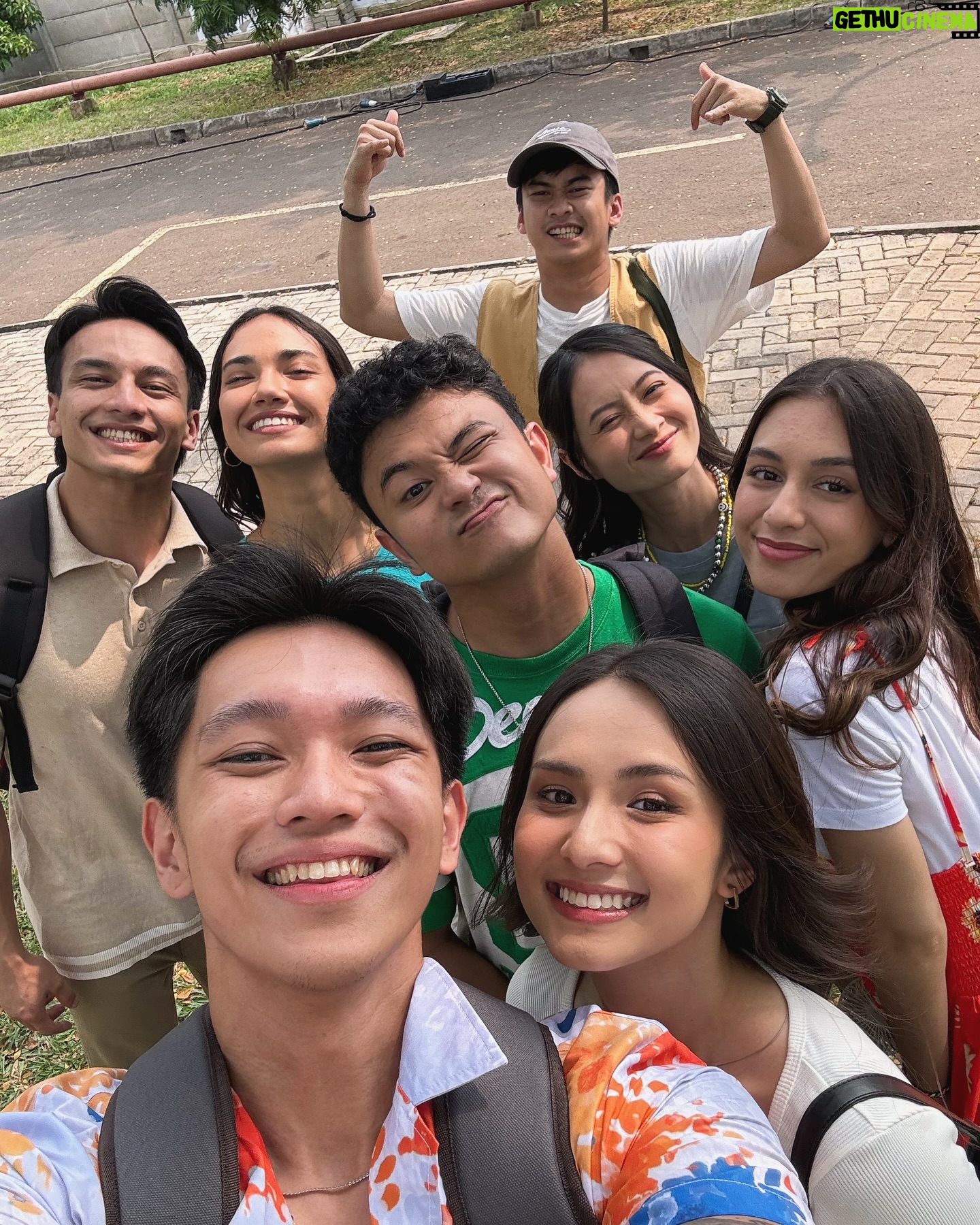 Brandon Salim - 42.7K Likes - DIBA!!!!