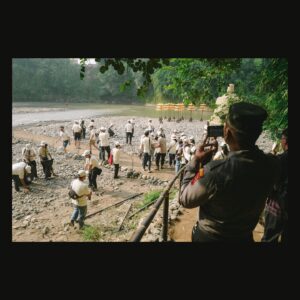 Brandon Salim Instagram - Hi i am a photographer on Instagram and these are my photos today. 

Taken with the 🔴

21:18 Tuesday
21-5-2024 Magelang