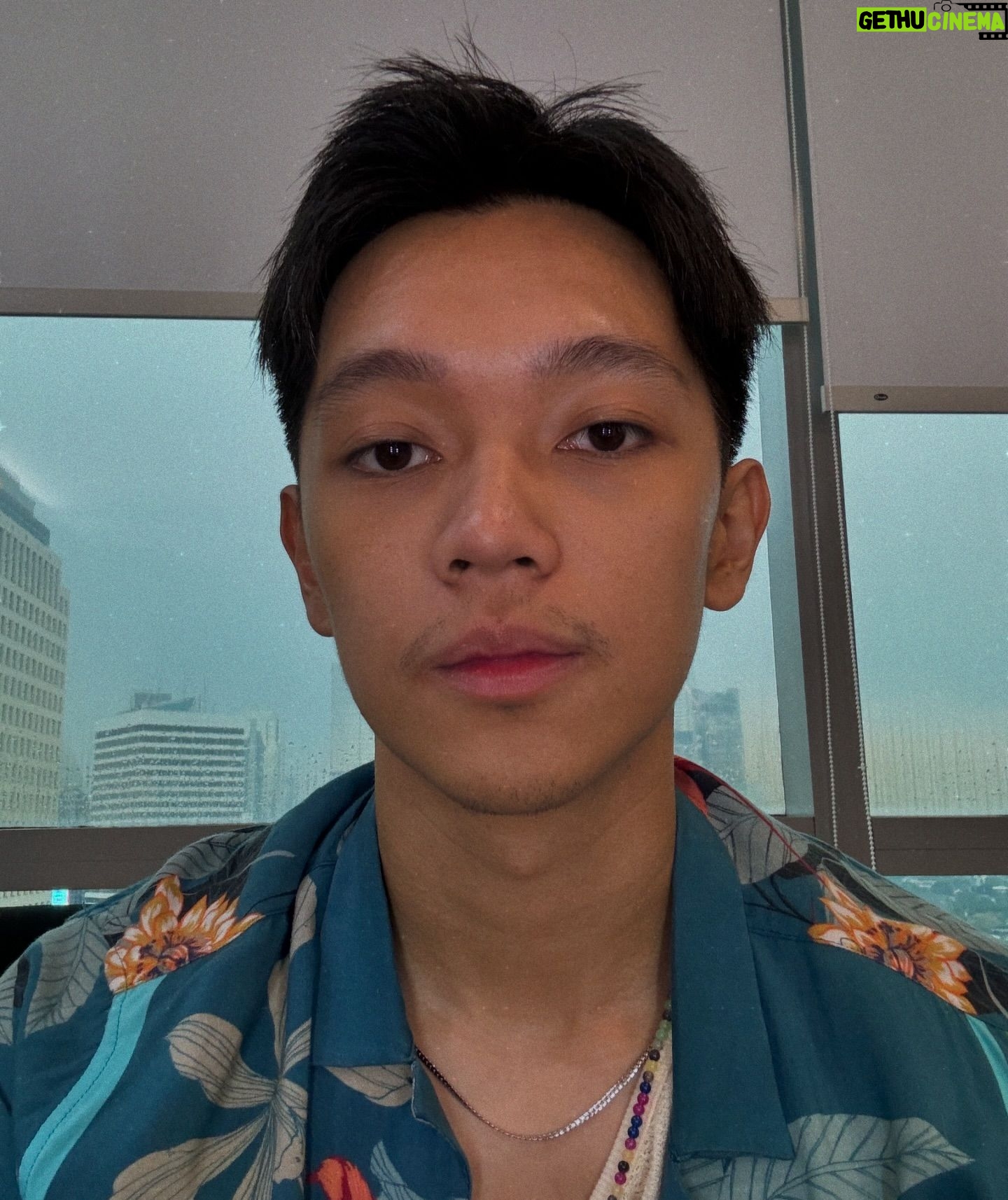 Brandon Salim - 38.3K Likes - Kata @angiemstwn sama @jefrinichol bagusan gini rambutnya.