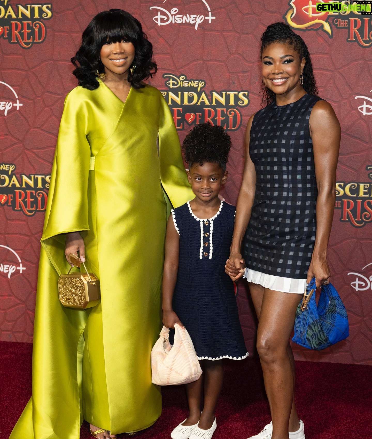 Brandy Norwood - 240.6K Likes - What a magical night on the red carpet ✨ Descendants: #TheRiseOfRed, a Disney Original Movie, is now streaming on #DisneyPlus