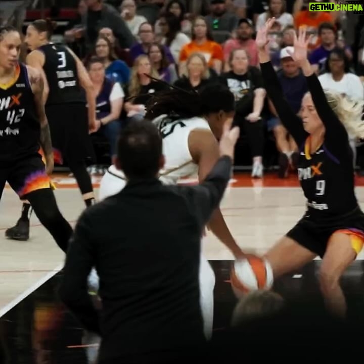 Breanna Stewart - 42.1K Likes - Wš