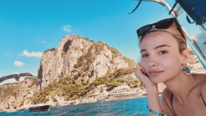 Brenda Asnicar Instagram - Italia, sono innamorata di te 🤍#capri #napoli